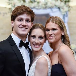 Meet your Posher, Suzanne